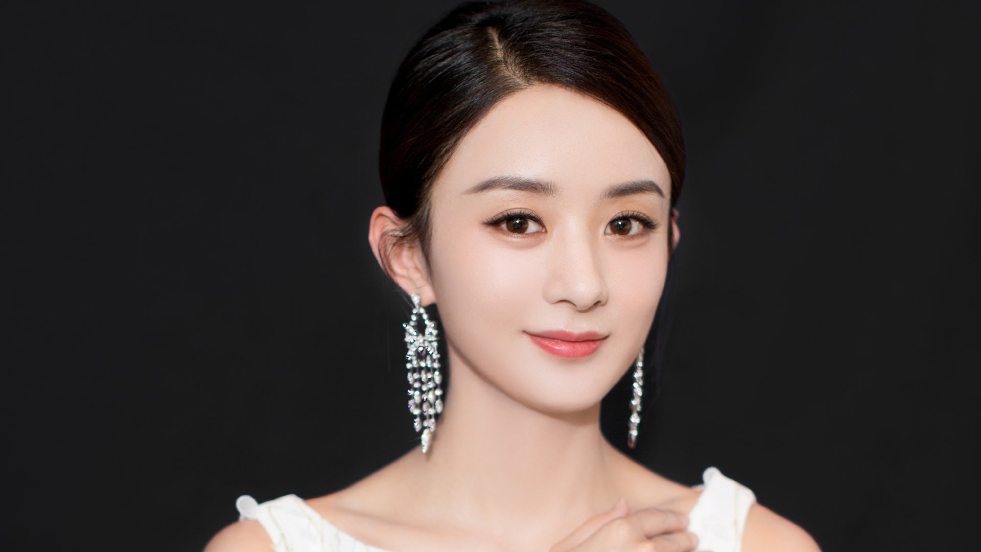 阿根廷国家队在洛杉矶观看湖人比赛,备战与哥斯达黎加的友谊赛