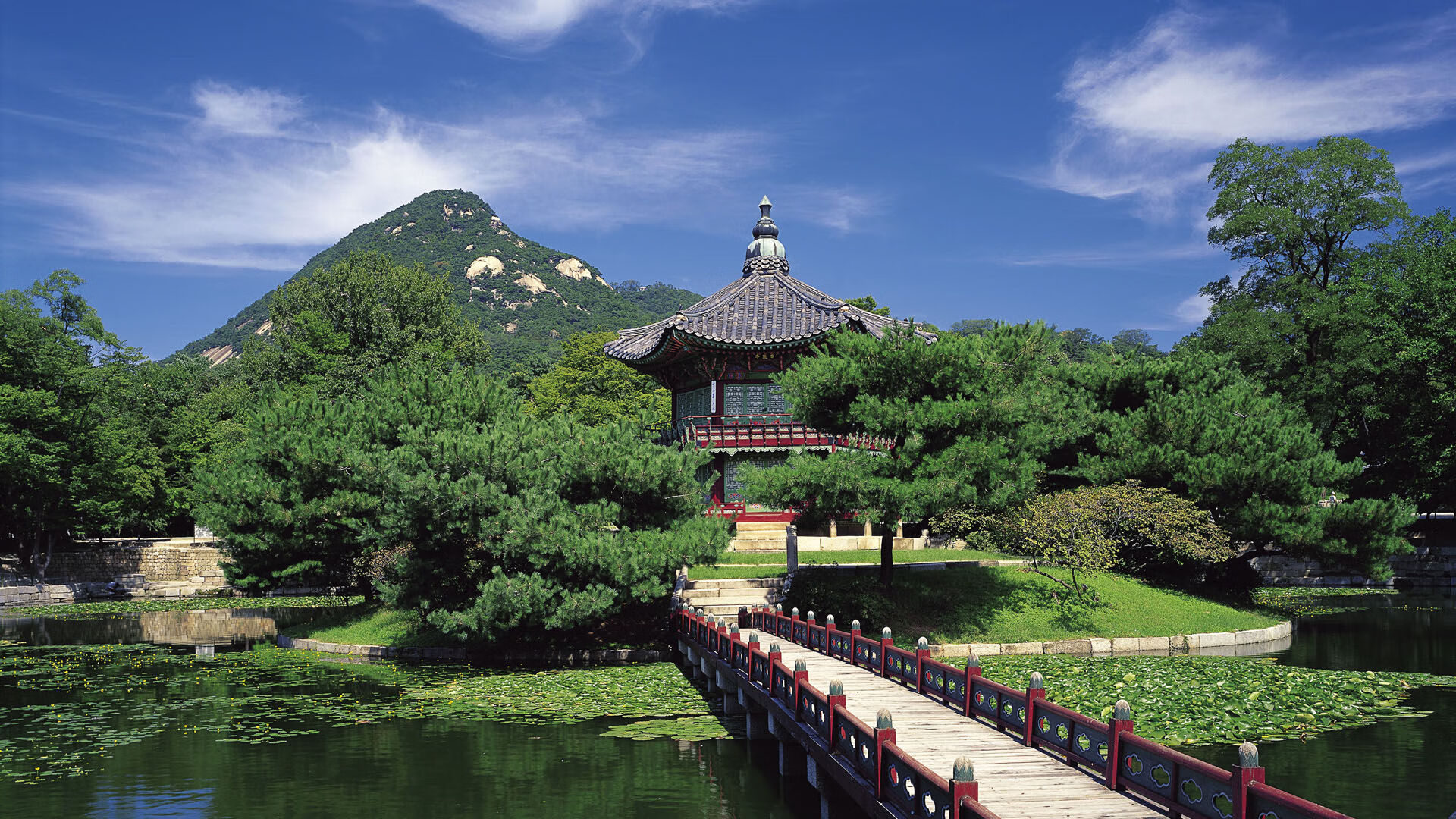 爱游戏体育APP下载-英超惊心动魄：逆转攻势令人心跳加速，英超逆袭夺冠